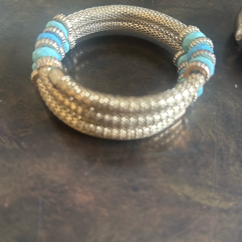 Elegant Gold and Turquoise color Bracelet